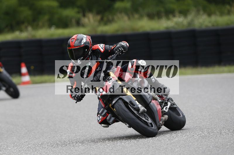 /37 28.07.2025 Dunlop Ride und Test Day ADR/Einsteiger gruen/25